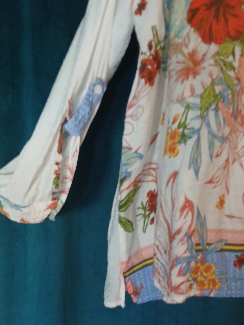 John Mark White Floral V-Neck Tunic with Multicolor Blooms - Picture 2 of 8